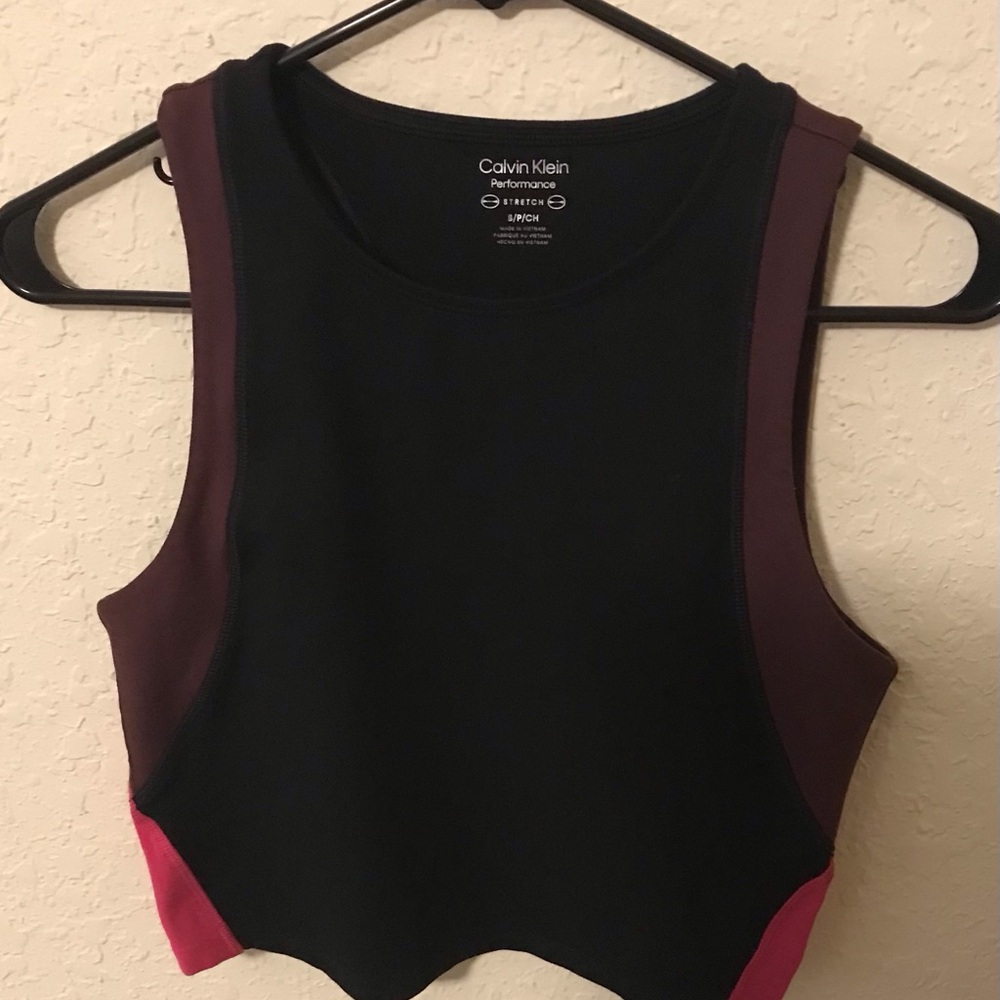Calvin Klein Women’s Stretch Performance Workout Tank Top